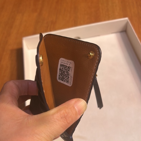 Tory Burch monogram wallet or card case - Picture 4 of 5